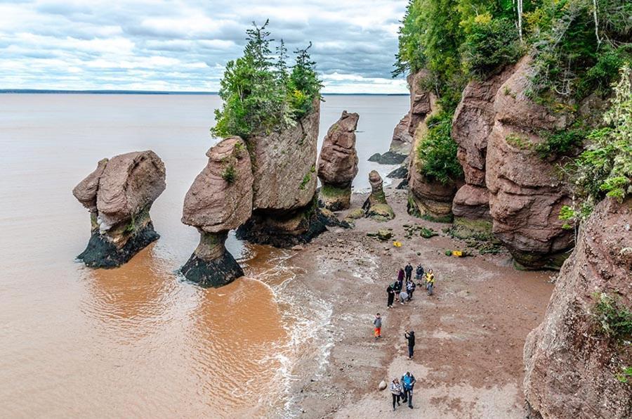 The Fundy Rocks Resort Hopewell Cape Exterior photo